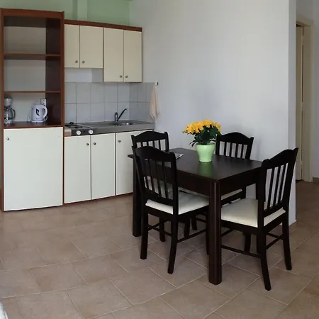 Scorpios Santorini Μονόλιθος