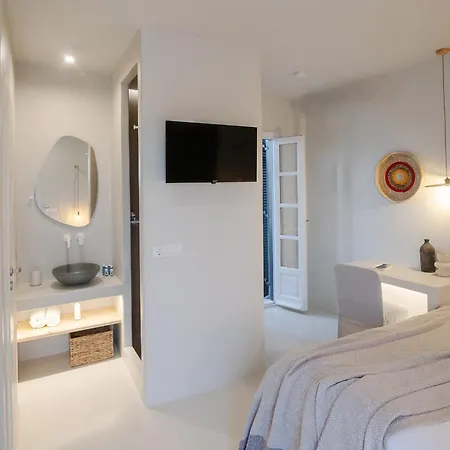 Scorpios Hotel