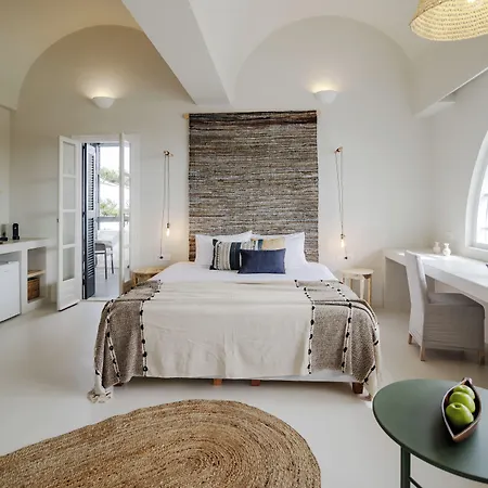 فندق Scorpios Santorini 4*