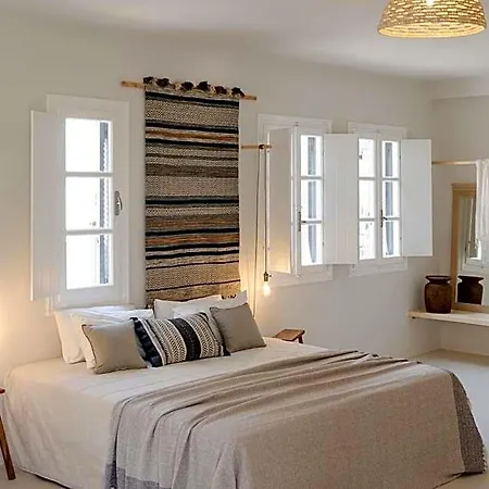 Scorpios Santorini Hotel 4*