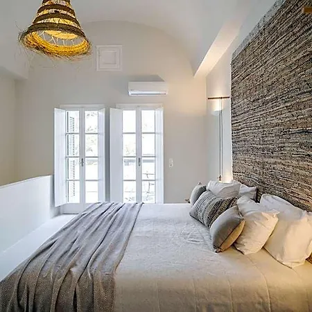 Scorpios Santorini Hotel 4*