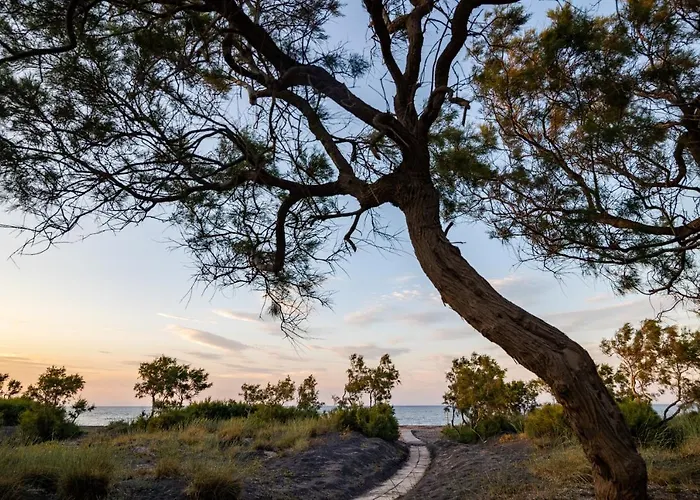 Scorpios Santorini 4* Monolitos