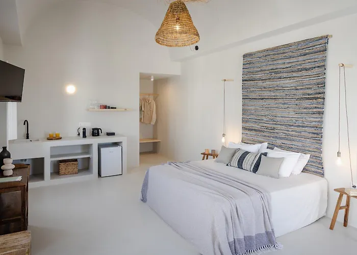 Scorpios Santorini 4* Monolitos