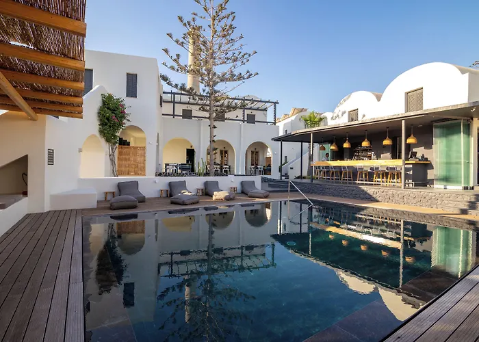 Scorpios Santorini Monolithos (Santorini)