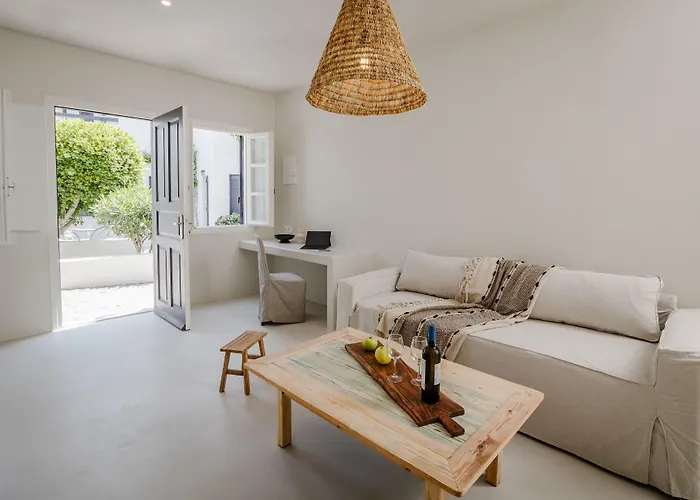 Scorpios Santorini Monolitos