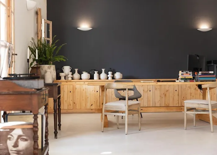 Scorpios Santorini Hotell 4*